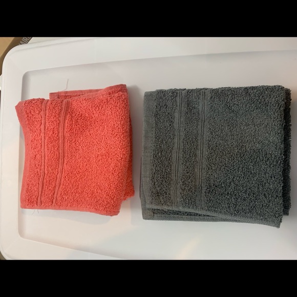 Ashley Mills wash cloths - Picture 2 of 5
